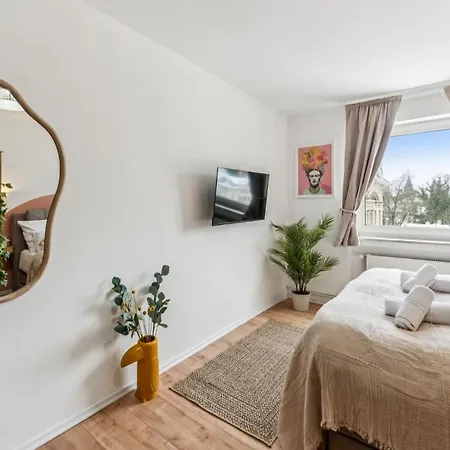 Appartement Hellohome I Wohlfuehl Design I Boxspring I Parkplatz I Happy *